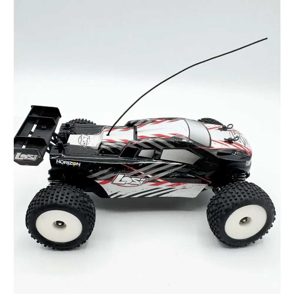 Losi Micro Truggy 1/24 Scale Electric RTR 4WD White Black Stadium Truck ONLY RC